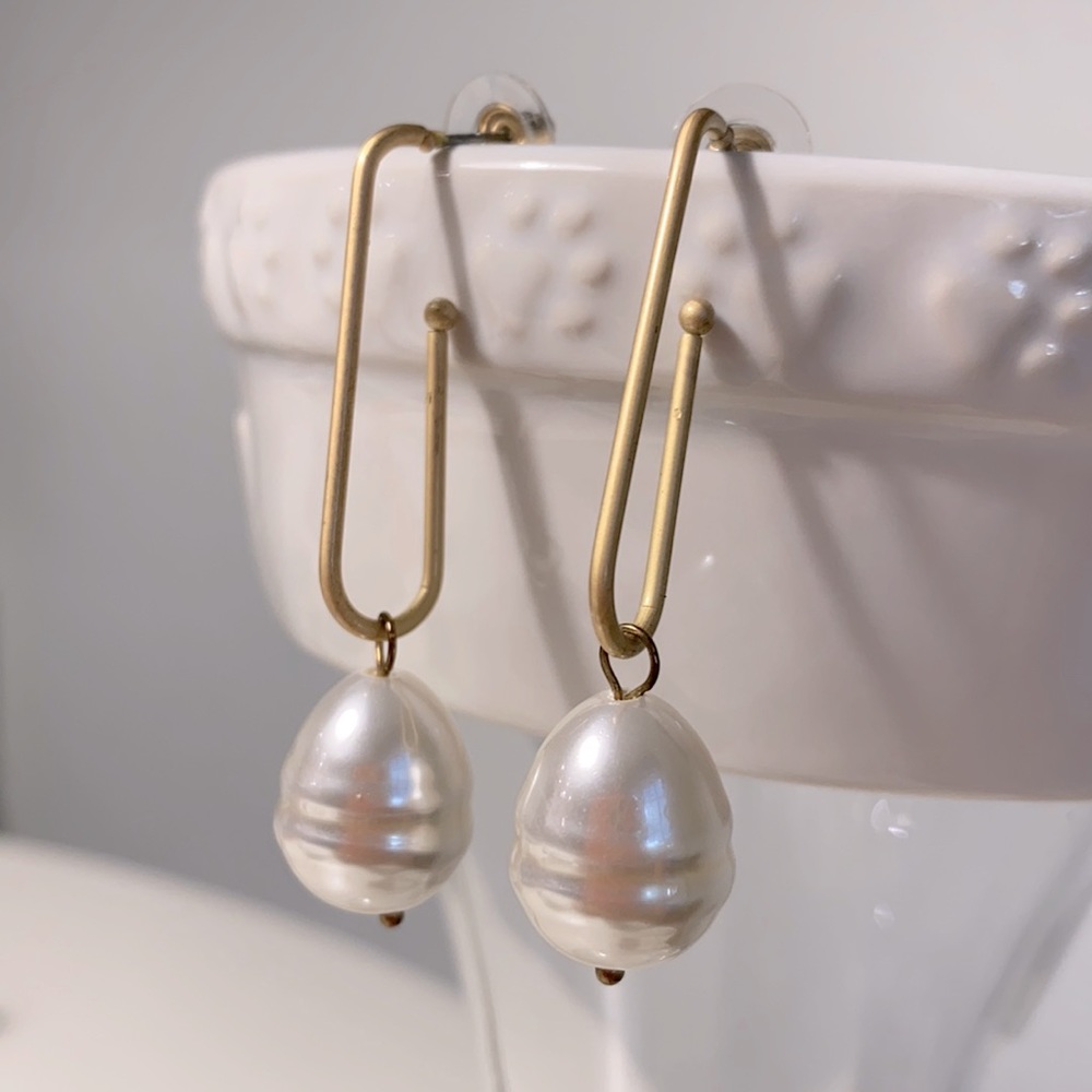 Baroque Pearl dangle earrings, gold finish